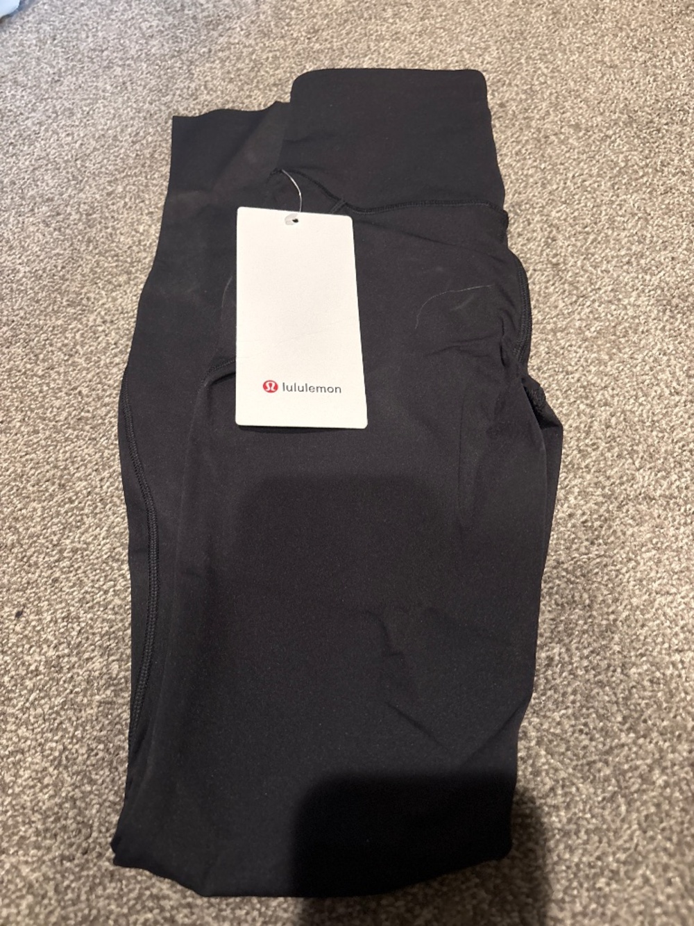 Womenโs lululemon leggins